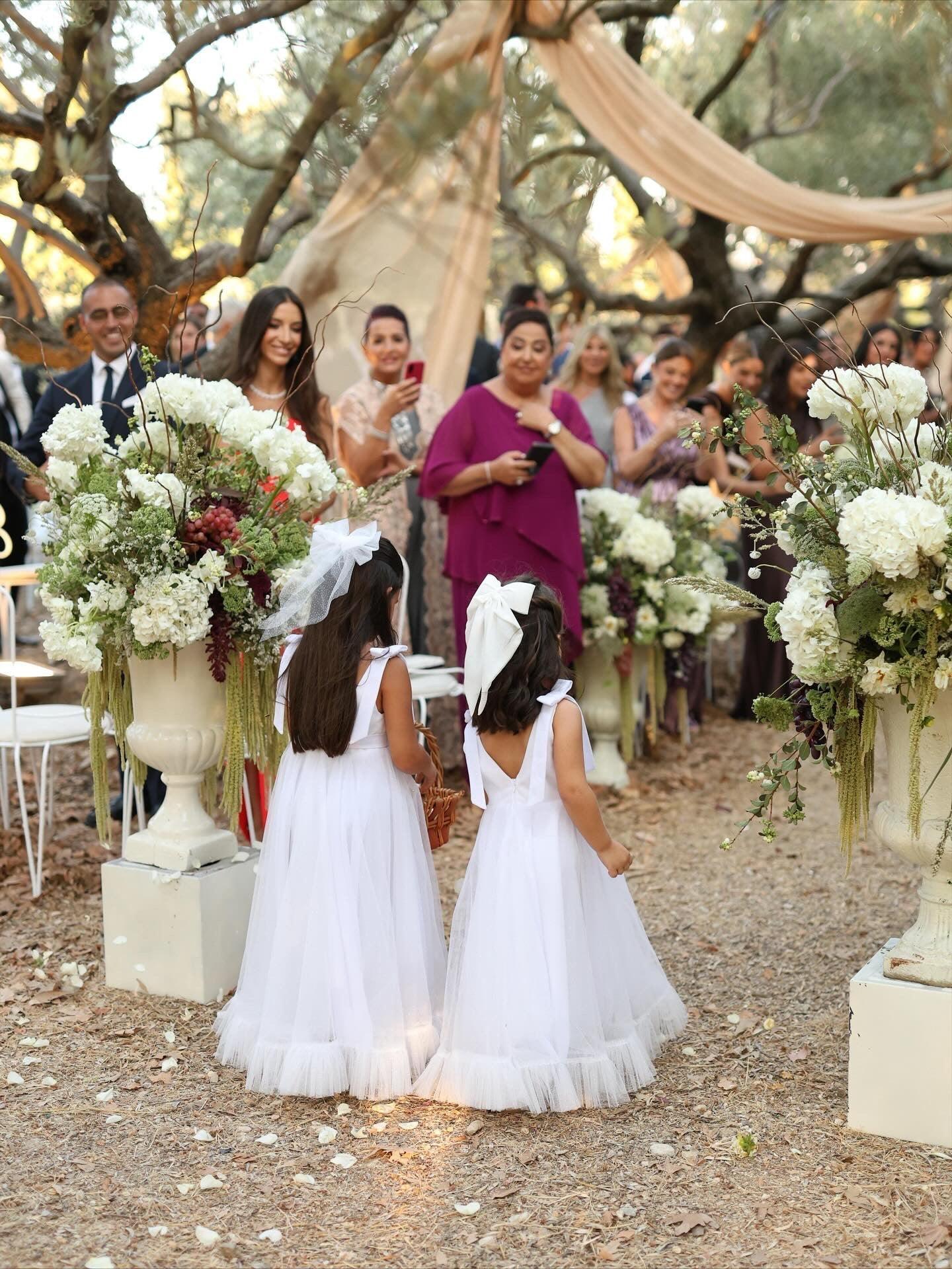 Flower girls - Clara Moussallem